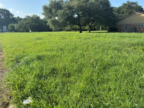 2827 Golf Crest Dr, Wharton, TX, 77488-4646 | Card Image