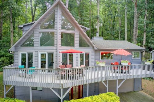 8531 Lake Dr, Snellville, GA, 30039-6525 | Card Image