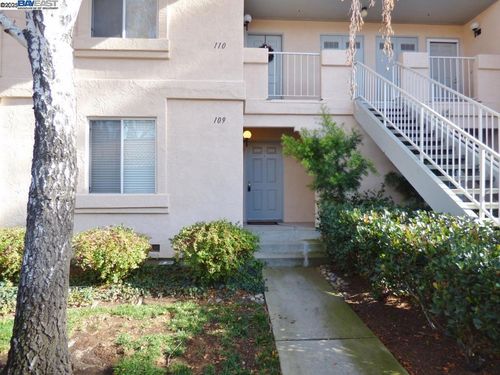 apt-109-342 Chris Cmn, Livermore, CA, 94550-7252 | Card Image