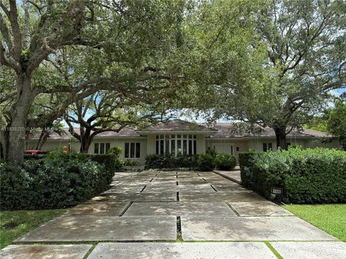 11055 Paradela St, Coral Gables, FL, 33156-4243 | Card Image