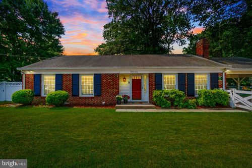 117 Oakwood Rd, EDGEWATER, MD, 21037-1813 | Card Image