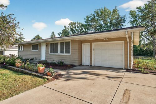 276 Dawn Ave, Shoreview, MN, 55126-6243 | Card Image