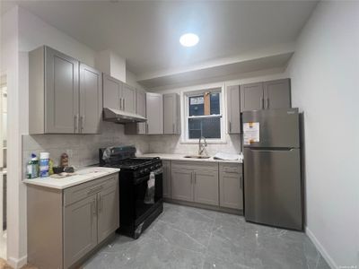 159-03 45th Avenue, Home with 10 bedrooms, 9 bathrooms and 1 parking in Flushing NY | Image 3