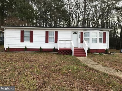 21514 Forest Run Dr, Lexington Park, MD, 20653-1375 | Card Image