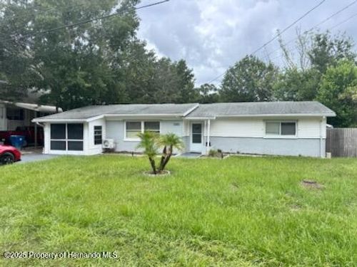 6421 Finance Ave, WEEKI WACHEE, FL, 34607-1720 | Card Image