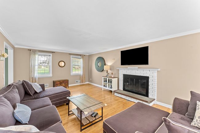 28 Hilltop Dr, House other with 4 bedrooms, 3 bathrooms and 6 parking in Trumbull CT | Image 10