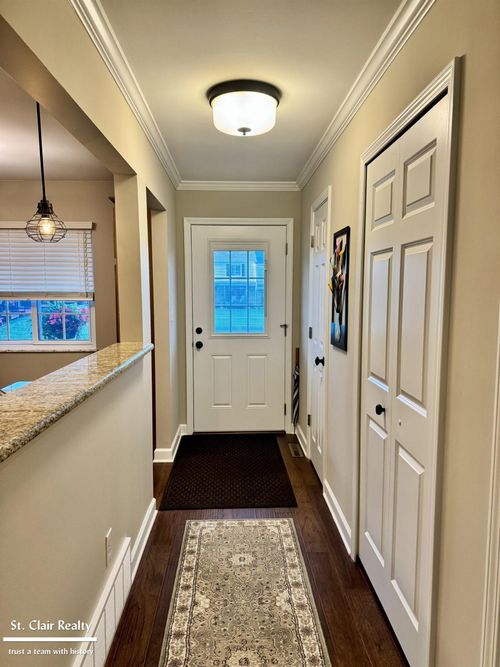 125 Cuttle Rd, Marysville, MI, 48040-1887 | Card Image