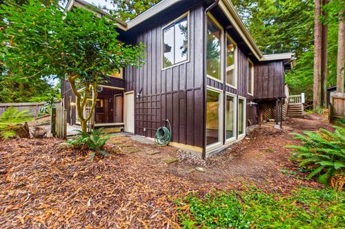 2910 Green Briar Ln, Arcata, CA, 95521-5214 | Card Image