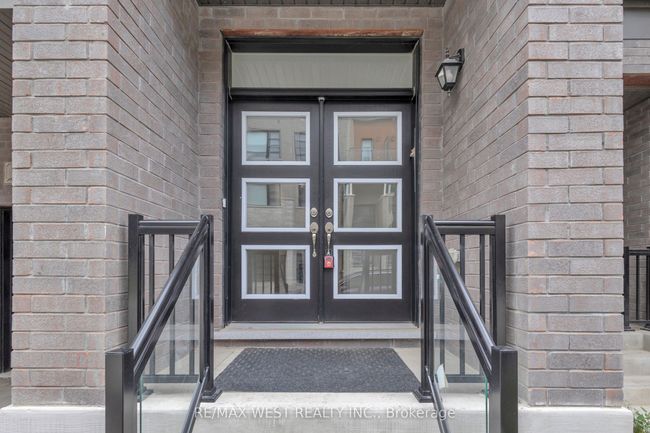 15 Quilico Rd, House attached with 5 bedrooms, 3 bathrooms and 1 parking in Vaughan ON | Image 4