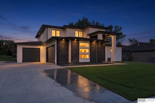 1649 E Ridge Way, Ashland, NE, 68003-6203 | Card Image