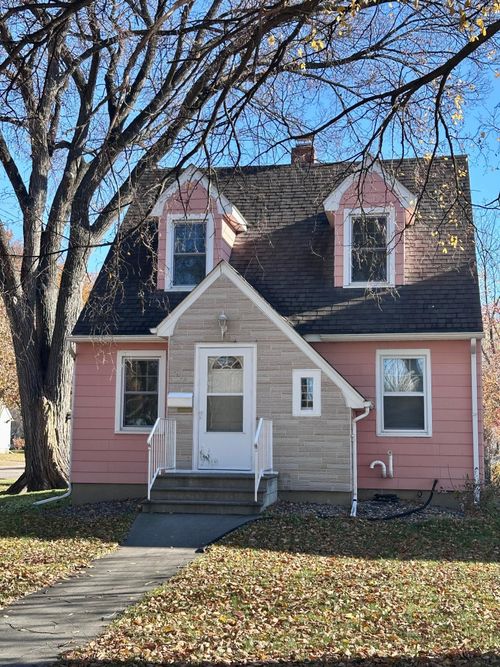 224 12th St N, Moorhead, MN, 56560-2245 | Card Image