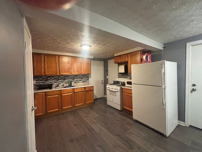 19 Union St, Home with 5 bedrooms, 2 bathrooms and 8 parking in New Britain CT | Image 15