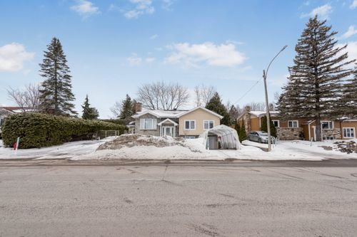 154 Rue Champagne, Sainte-Anne-des-Plaines, QC, J5N0Z4 | Card Image