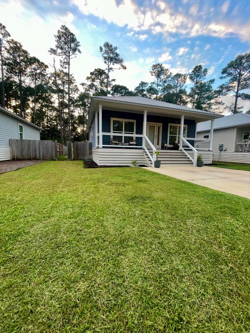 105 1st St, Santa Rosa Beach, FL, 32459-5296 | Card Image