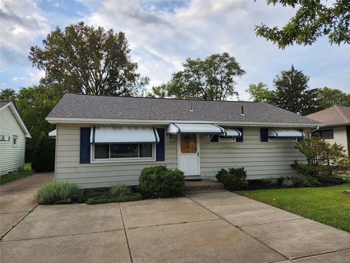 942 W 38th Street, Erie, PA, 16508 | Card Image