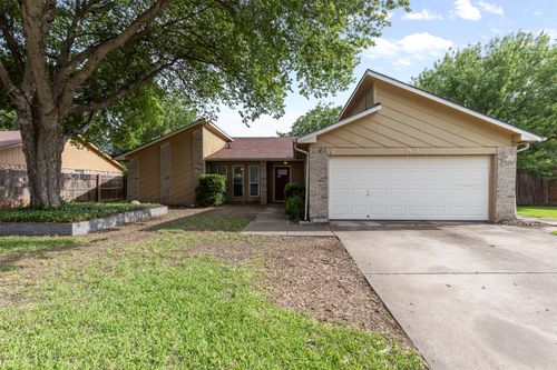 3912 Longstraw Dr, Fort Worth, TX, 76137-1615 | Card Image