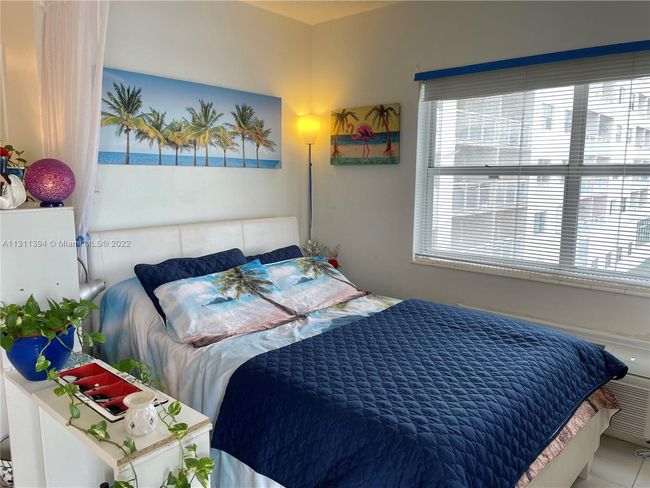 331 - 400 Kings Point Dr, Condo with 0 bedrooms, 1 bathrooms and null parking in Sunny Isles Beach FL | Image 11