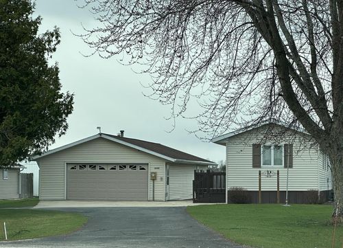 12302 State Highway 147 Highway, Mishicot, WI, 54228 | Card Image