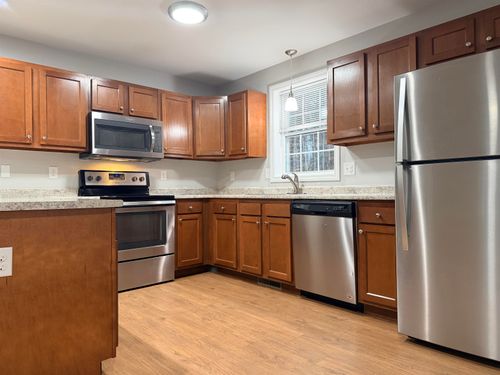 b-5B Red Oak Way, Boscawen, NH, 03303-1158 | Card Image