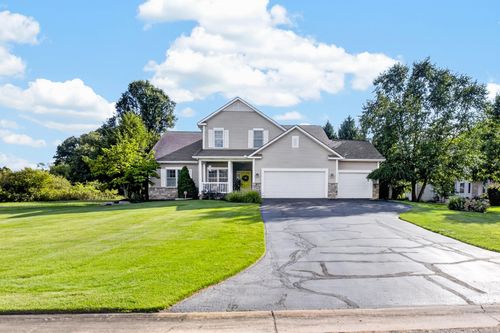 109 Sawgrass Ln, Battle Creek, MI, 49015-9404 | Card Image