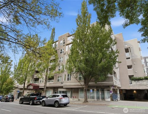 404-4343 Roosevelt Way Ne, Seattle, WA, 98105-4780 | Card Image