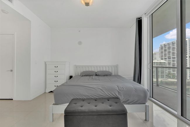 APT-1224N - 1111 Sw 1 St Ave, Condo with 1 bedrooms, 1 bathrooms and null parking in Miami FL | Image 11
