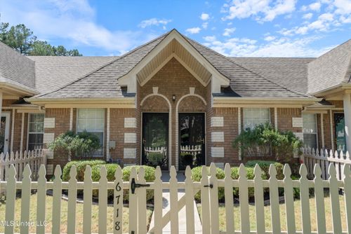 6718 Beaumont Cir, Southaven, MS, 38671-8454 | Card Image