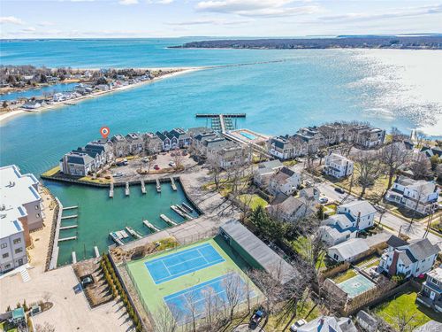 40 Stirling Cv, Greenport, NY, 11944-1460 | Card Image