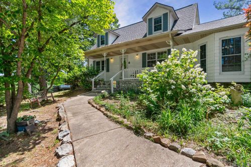 1044 Whipporwill Ln, Mountain View, AR, 72560-6411 | Card Image