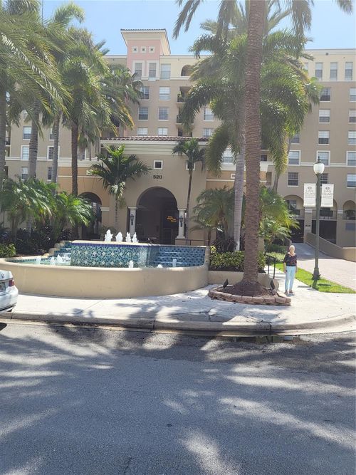 apt-3704-520 5th Ave, Fort Lauderdale, FL, 33301-2961 | Card Image