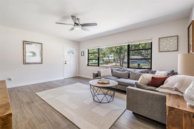 1816 Bayou Grande Blvd Ne, House other with 3 bedrooms, 2 bathrooms and null parking in St Petersburg FL | Image 9