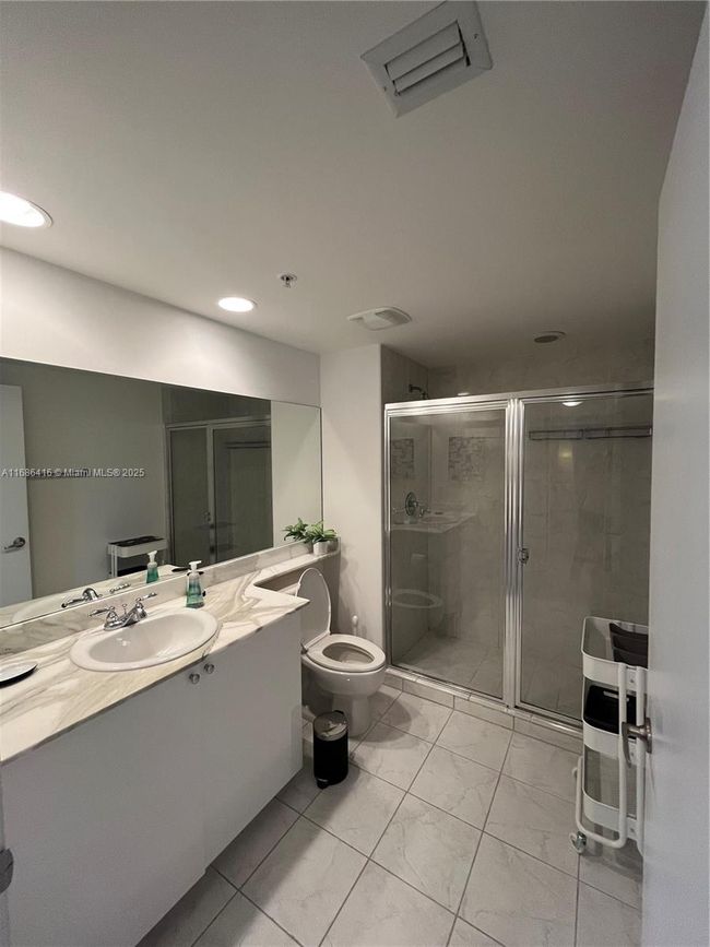 APT-414 - 2775 Ne 187 Th St, Condo with 3 bedrooms, 2 bathrooms and null parking in Aventura FL | Image 23