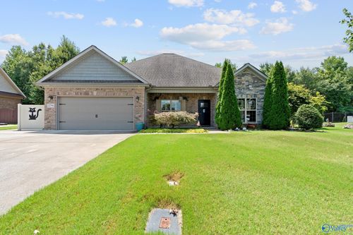 22796 Big Oak Dr, Athens, AL, 35613-5997 | Card Image