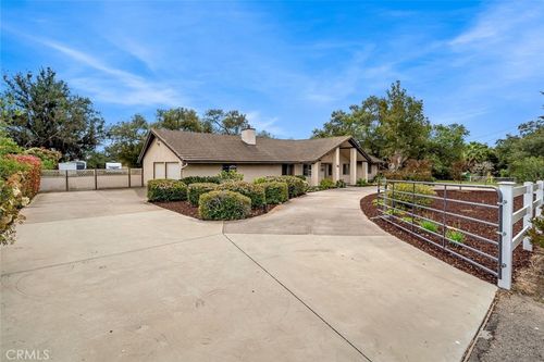 825 Sandydale, Nipomo, CA, 93444 | Card Image