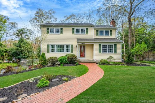 24 Lower Cross, Shoreham, NY, 11786-1434 | Card Image