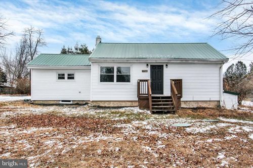 3700 Baltimore Pike, HANOVER, PA, 17331-9675 | Card Image