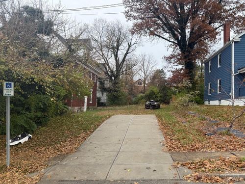3507 Bevis Ave, Cincinnati, OH, 45207-1328 | Card Image