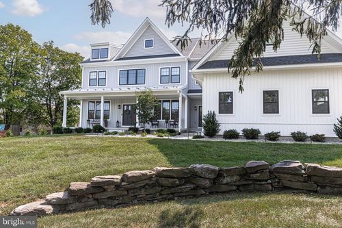 5300 Old Easton Rd, DOYLESTOWN, PA, 18902-9702 | Card Image
