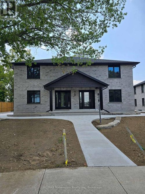 101-102-70 Queen St, Huron, ON, N0G1H0 | Card Image