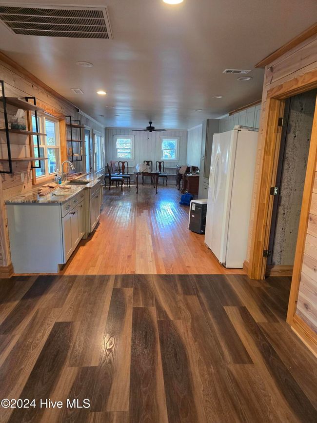 765 George Ii Hwy Se, House other with 3 bedrooms, 2 bathrooms and null parking in Winnabow NC | Image 6