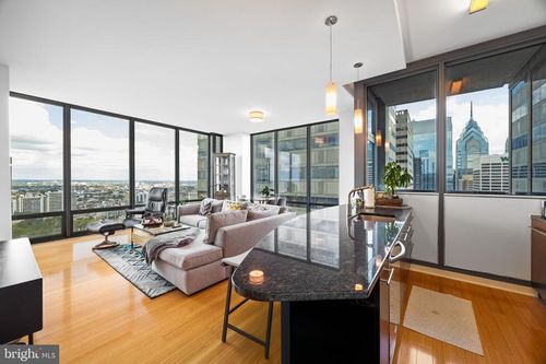unit-4206-2101 Market St, PHILADELPHIA, PA, 19103-1371 | Card Image