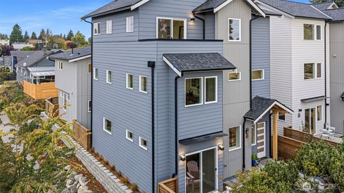 8001 25th Avenue Nw, Seattle, WA, 98117 | Card Image