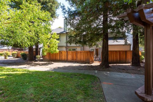 2317 Cross Ave, Santa Rosa, CA, 95401-6727 | Card Image