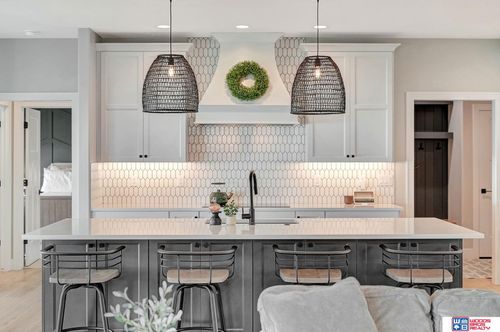 921 N 107th St, Lincoln, NE, 68527-2521 | Card Image