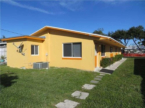 a-50 Se 6th St, Dania Beach, FL, 33004-4146 | Card Image