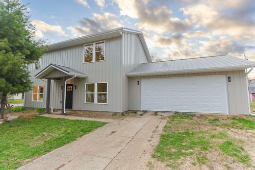 4024 Addison St, South Bend, IN, 46614-2670 | Card Image