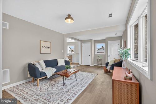 2472 Leaman Rd, RONKS, PA, 17572-9787 | Card Image