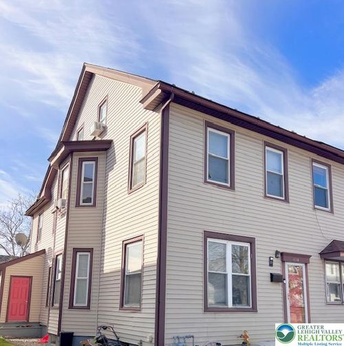 634 Washington Ave, NORTHAMPTON, PA, 18067-1866 | Card Image