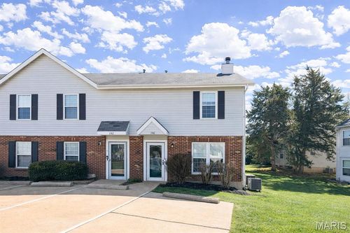 146 Country Trace Ct, Saint Peters, MO, 63304-2815 | Card Image