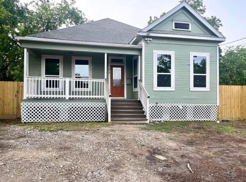 57 Fichter St, Houston, TX, 77022-2610 | Card Image